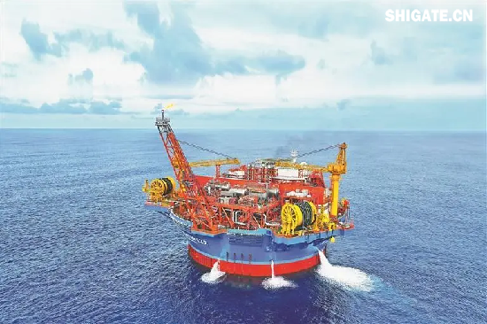 1月1日，國務院國資委新聞中心發(fā)布2024年度央企十大“超級工程”和央企十大“國之重器”，河鋼集團舞鋼公司參與研制的我國首個工業(yè)用途核能供汽項目“和氣一號”和中俄東線天然氣管道工程、中國南極秦嶺站，我國自主設計建造的首艘大洋鉆探船“夢想”號、亞洲首艘圓筒型海上油氣加工廠“海葵一號”、我國自主研制的更大直徑盾構(gòu)機“江海號”分別入選。  2024年以來，舞鋼公司深入落實“1127”工作規(guī)劃，堅持“以客戶需求為導向”，大力推進技術(shù)營銷，奮力拓展市場；強化科技創(chuàng)新驅(qū)動，以填補國內(nèi)市場空白為目標，研發(fā)更多具有舞鋼特色的新產(chǎn)品，助力國家“超級工程”建設和“大國重器”制造。